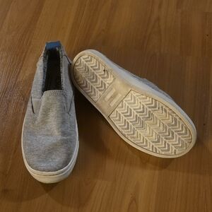 Toms Light Gray Slip-On Sneakers